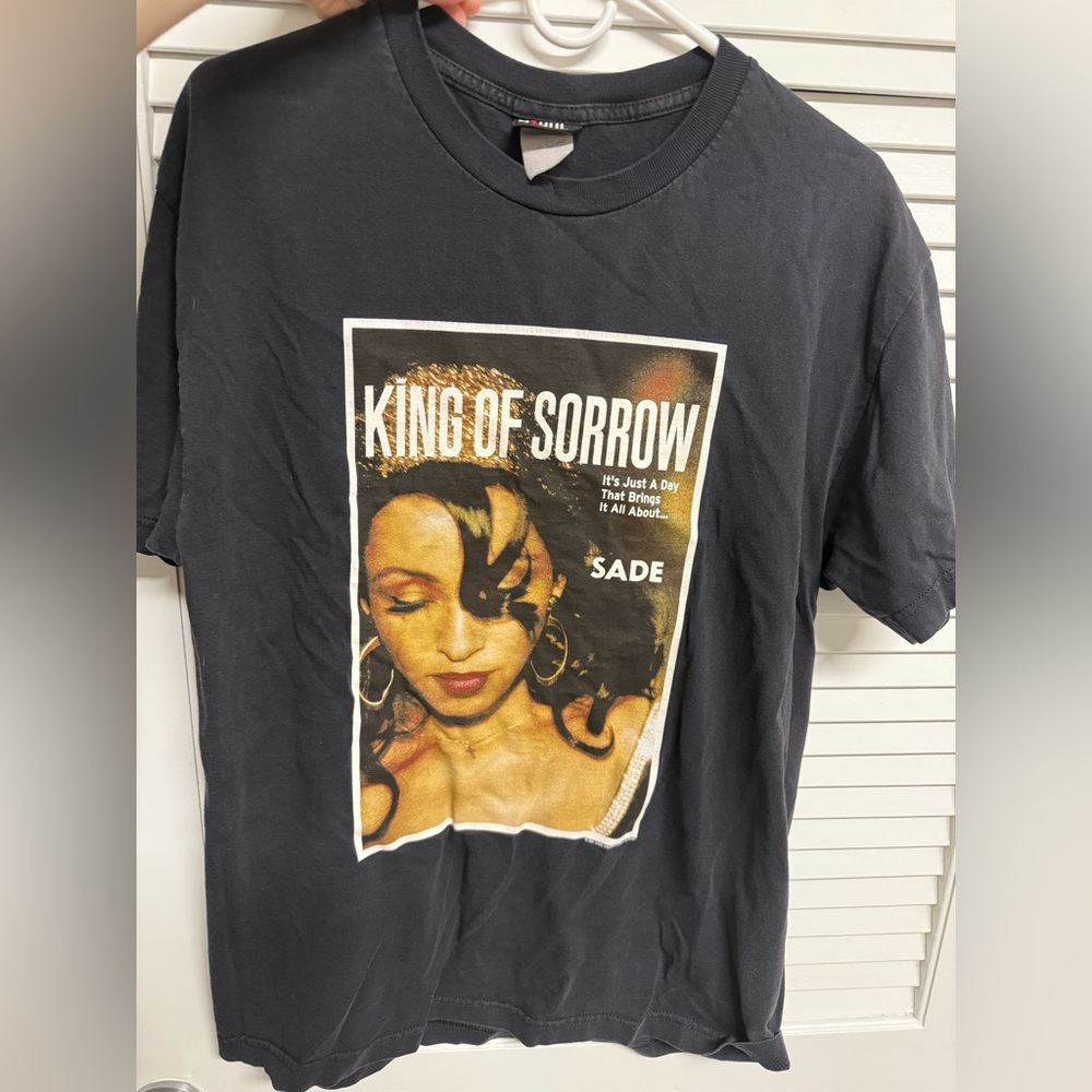 Vintage 2001 Sade “King of Sorrow” Tour T-Shirt RARE size L